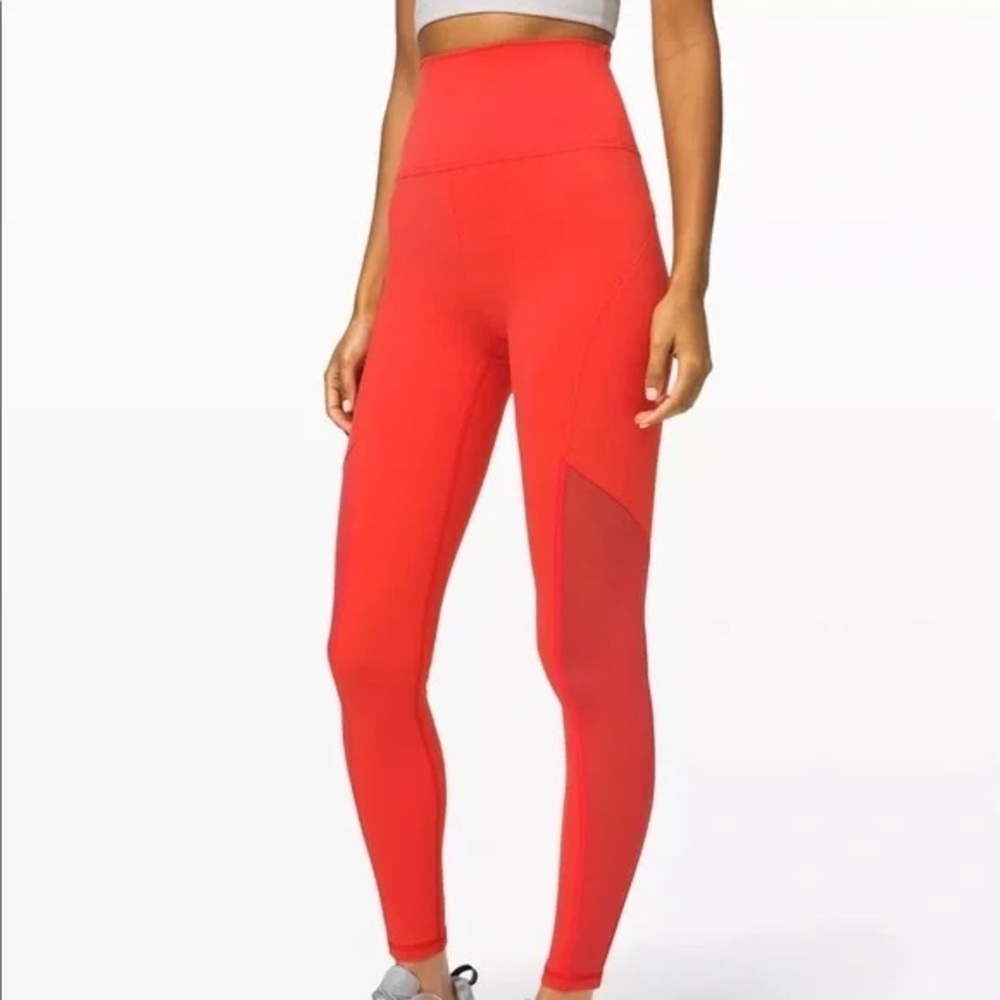 Lululemon Mastered Motion HR Legging 28” Inseam in Peach Color Size 4